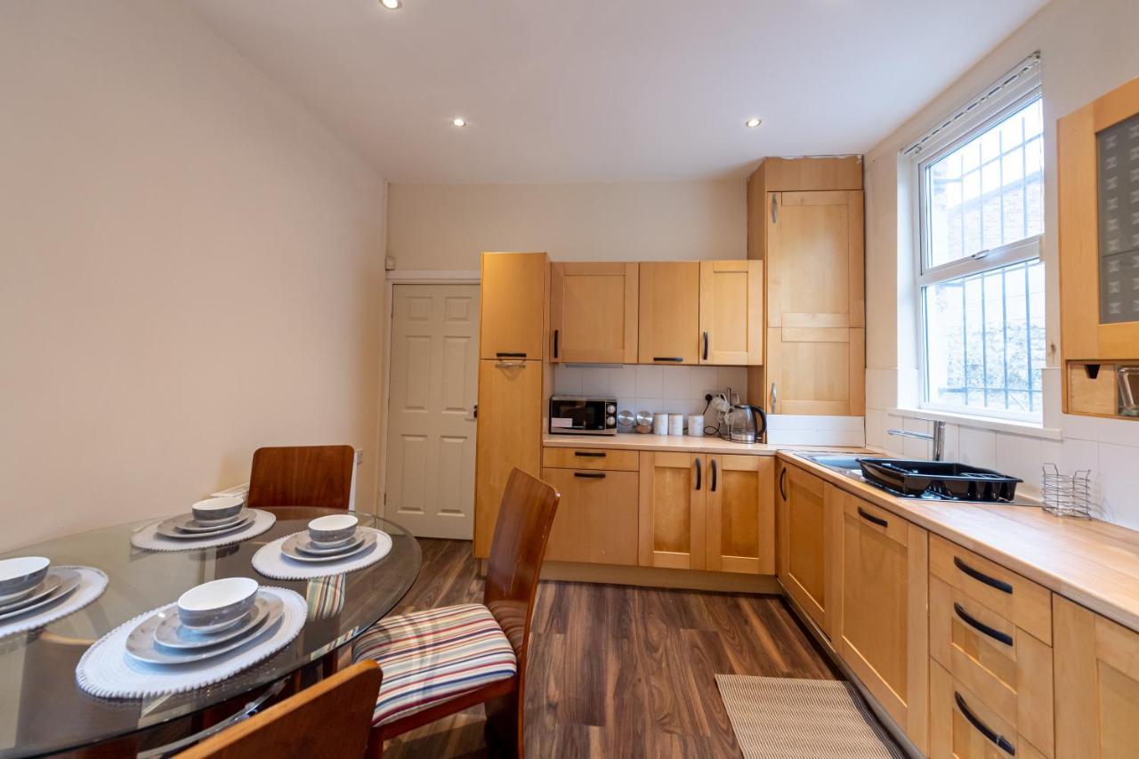 Apartment The Chestnut - - L7 *