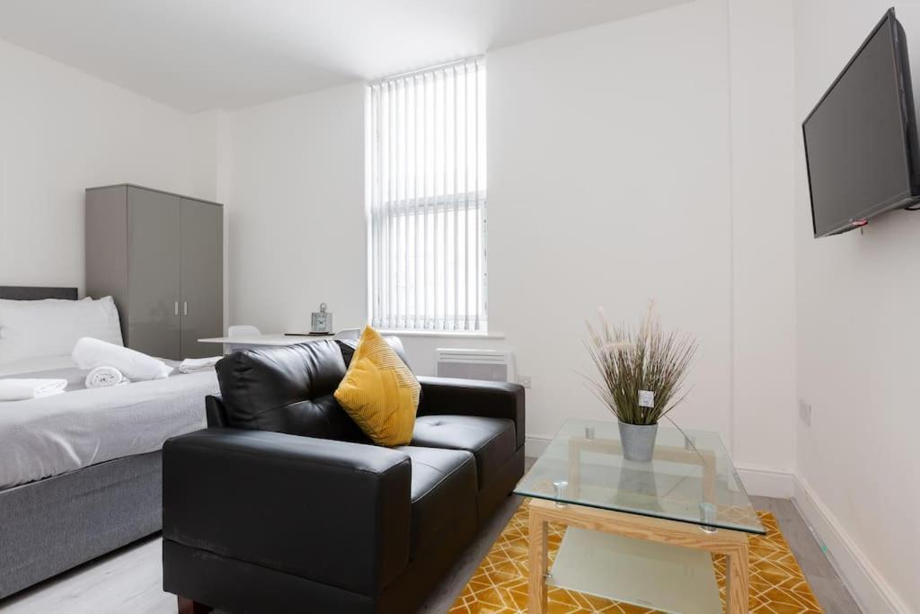 Apartment St Marys Studios-free Street Parking