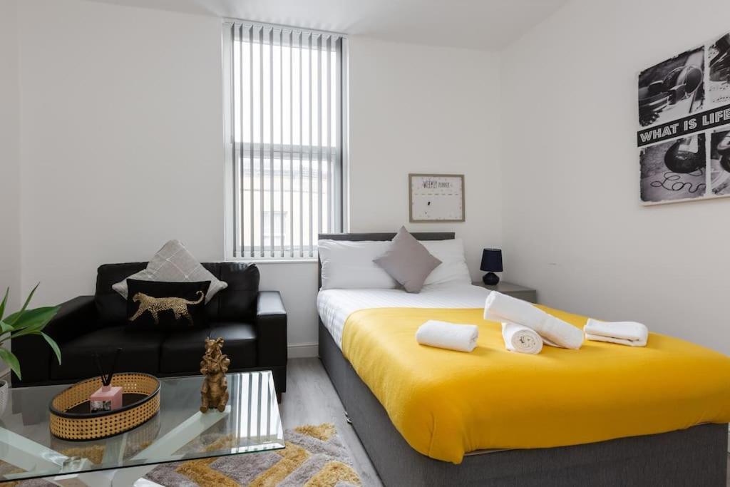 Apartment St Marys Studios-free Street Parking Liverpool