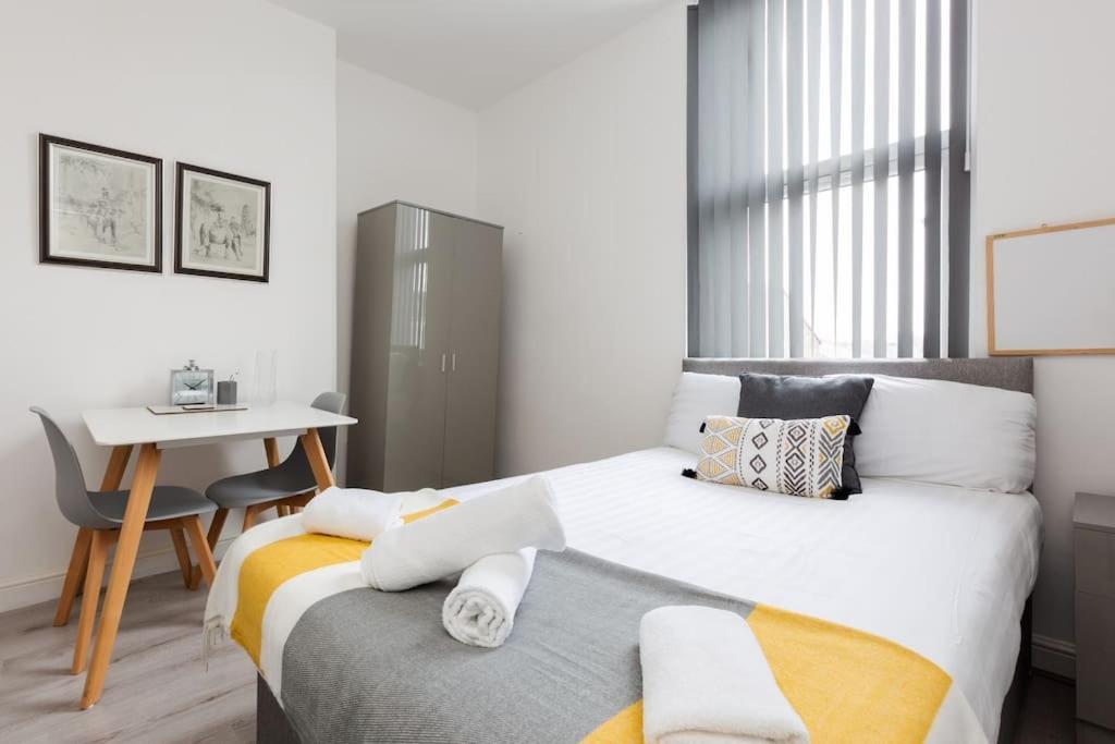 St Marys Studios-free Street Parking * Liverpool