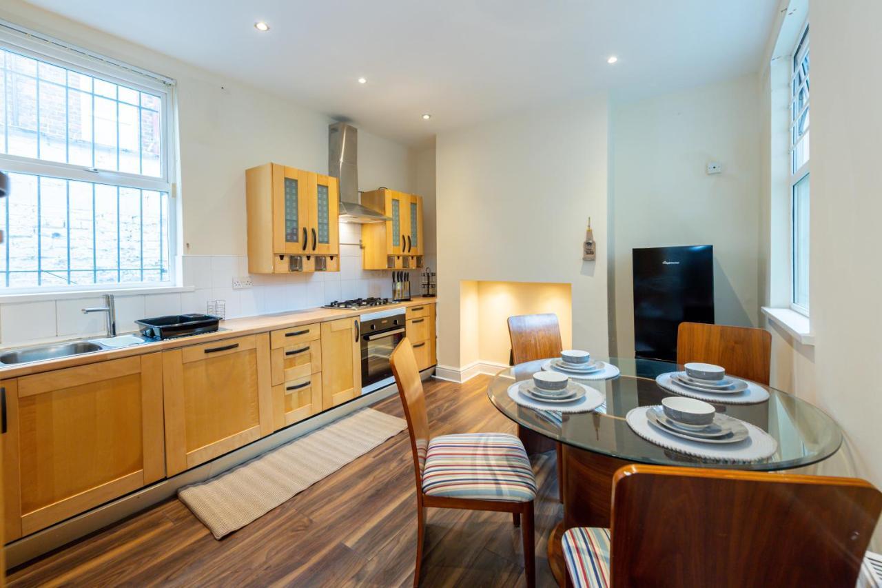 Oak Apartment Liverpool