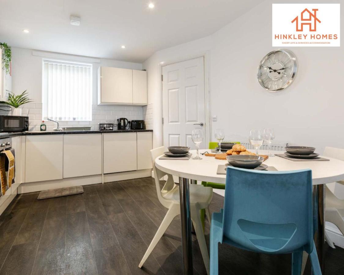Holiday home Modern Centre Townhouse By Hinkley Homes *