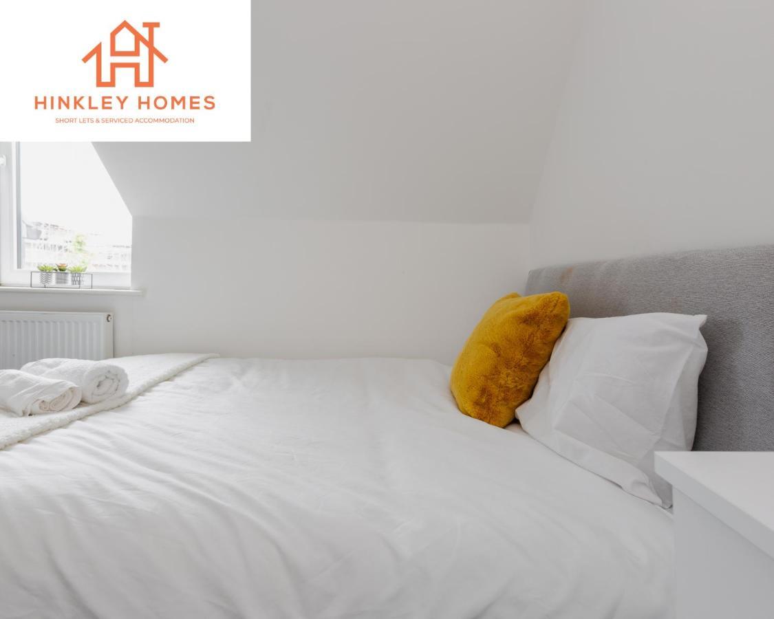 5 Beds - Free Gated Parking - Centre - By Hinkley Homes Short Lets & Serviced Liverpool