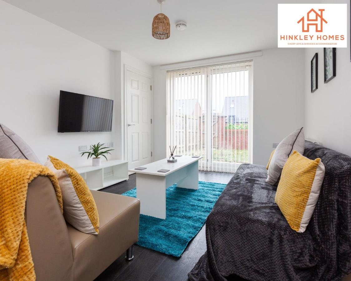 Hinkley Homes: Newbuild 4-bed Centre With Secure Parking Apartment