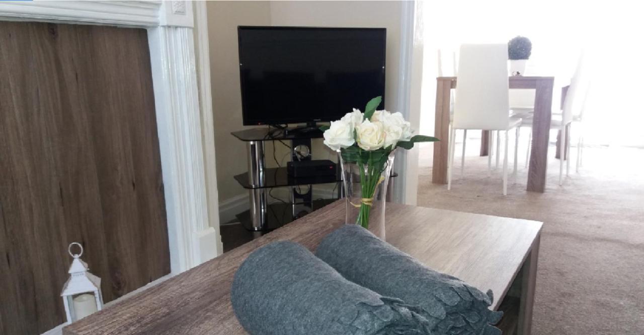 Apartment From Near Lfc, Efc & Train Station Liverpool