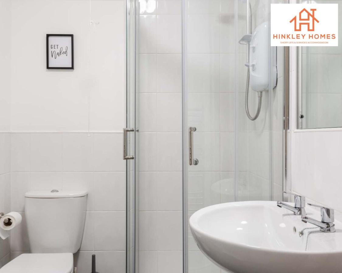 Modern Centre Townhouse By Hinkley Homes Holiday home *