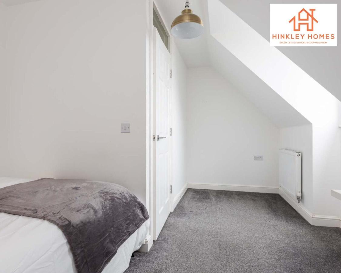 Holiday home Modern Centre Townhouse By Hinkley Homes