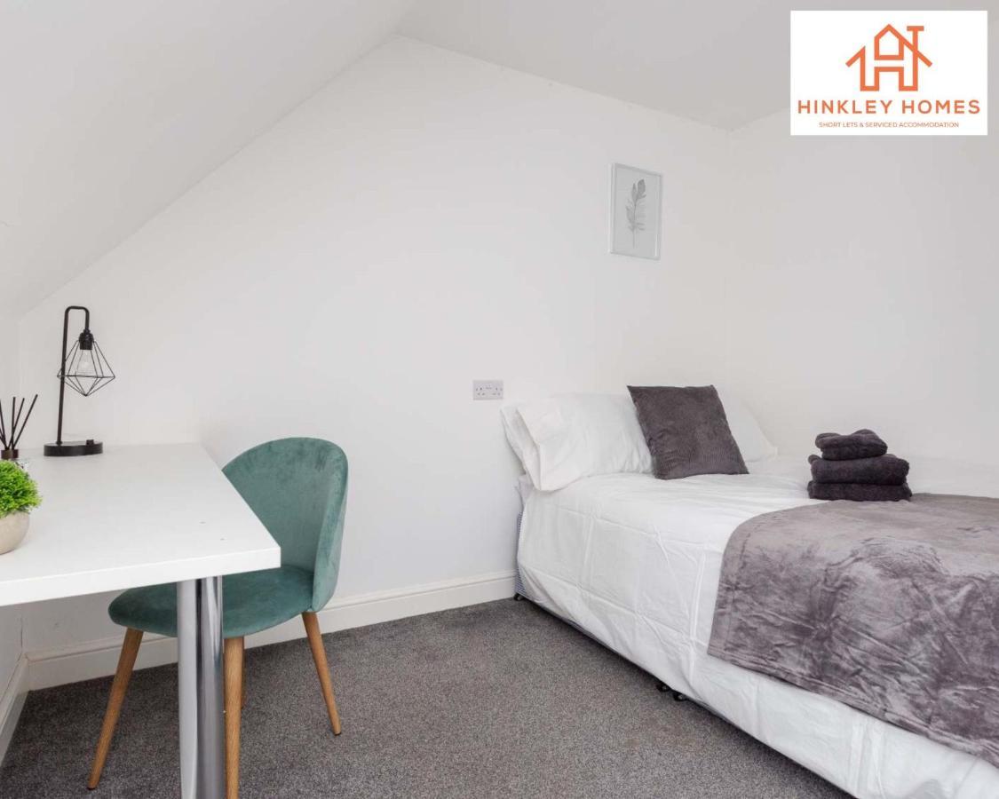 Holiday home Modern Centre Townhouse By Hinkley Homes *