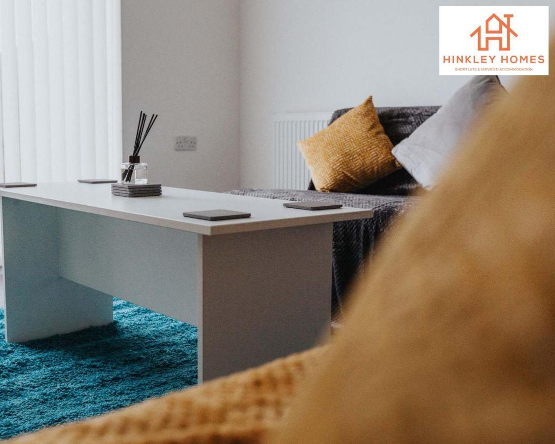 Modern Centre Townhouse By Hinkley Homes Holiday home *