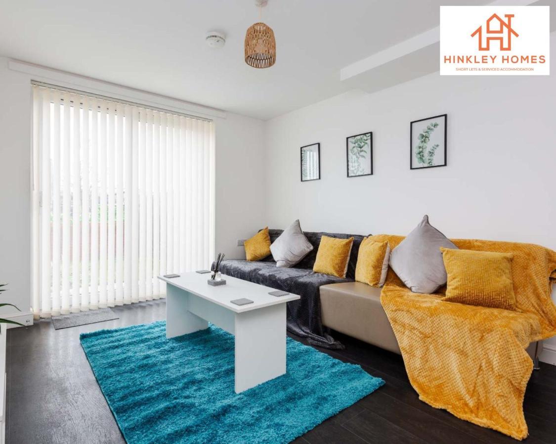 Modern Centre Townhouse By Hinkley Homes Holiday home Liverpool