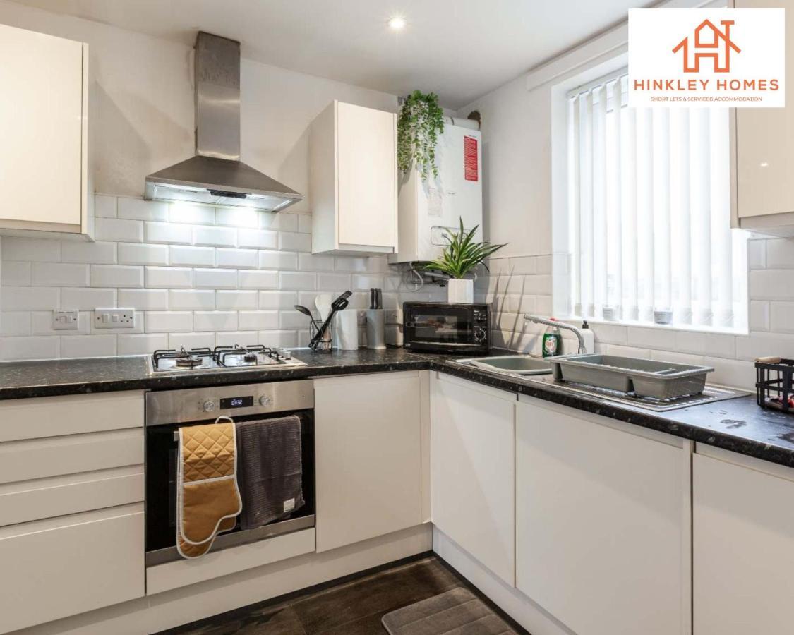 Modern Centre Townhouse By Hinkley Homes *