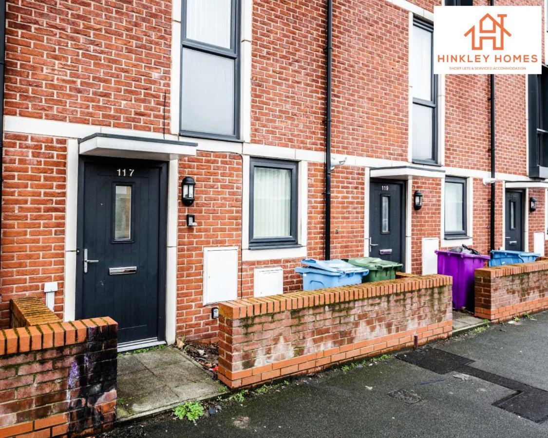 Modern Centre Townhouse By Hinkley Homes *