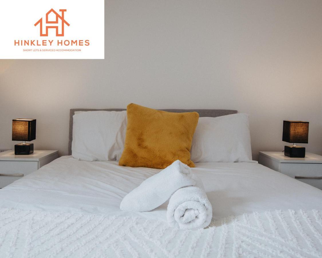 5 Beds - Free Gated Parking - Centre - By Hinkley Homes Short Lets & Serviced Apartment