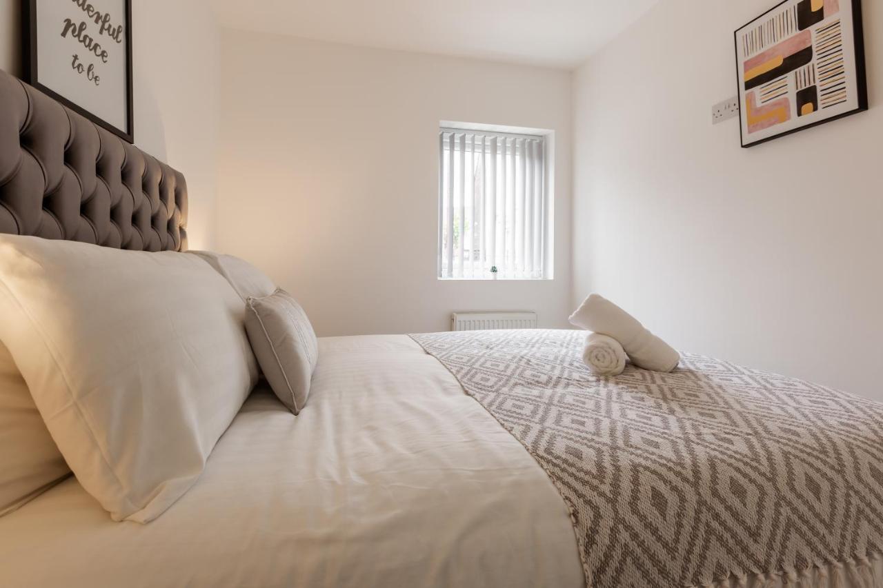 York Free Parking Included Apartment