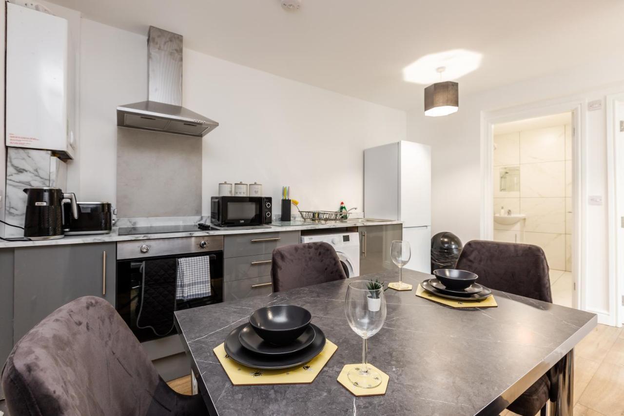 Apartment York Free Parking Included *