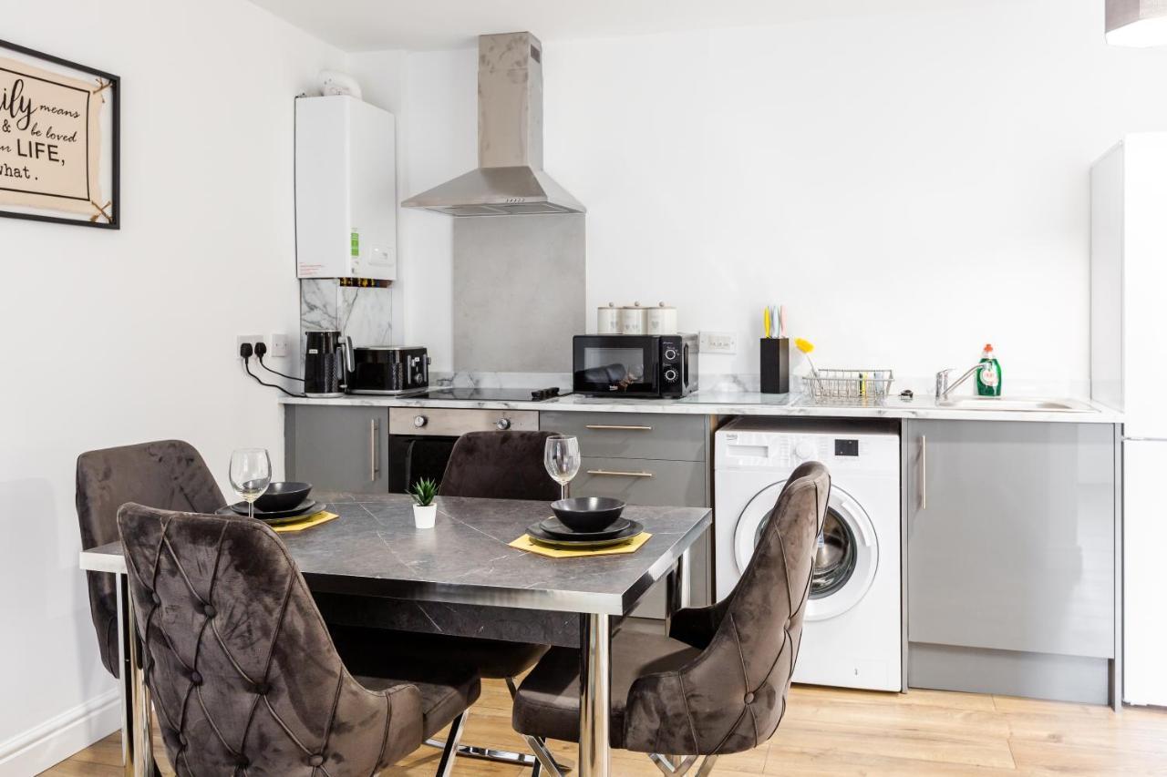 York Free Parking Included Apartment *