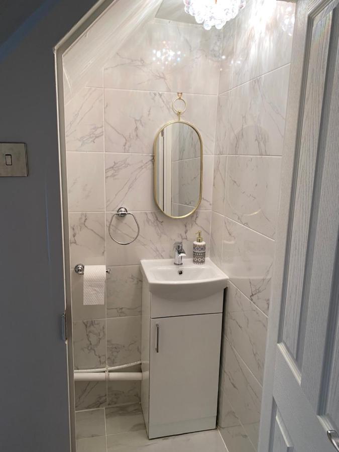 Entire 4 Bedroom House - Ev Point & Free Parking * Liverpool