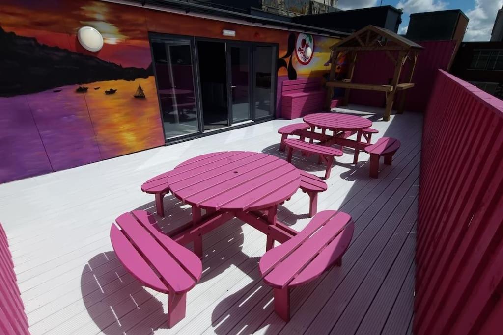 Penthouse Apartment, Sleeps 21 With Terrace Apartment Liverpool
