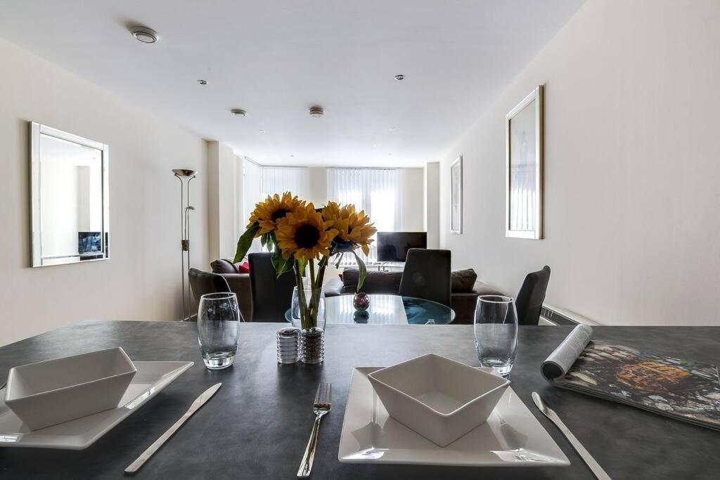 Apartment Luxury 2 Bed Centre