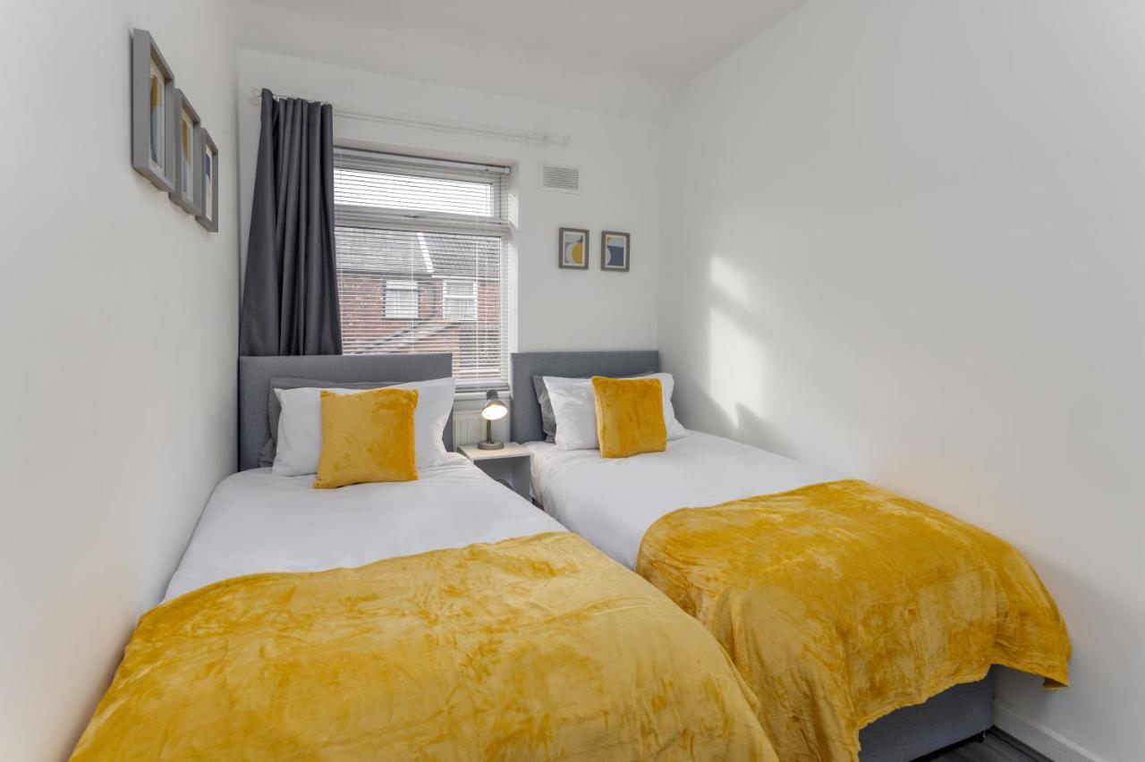 The Empress 2 Bed Terraced House Liverpool