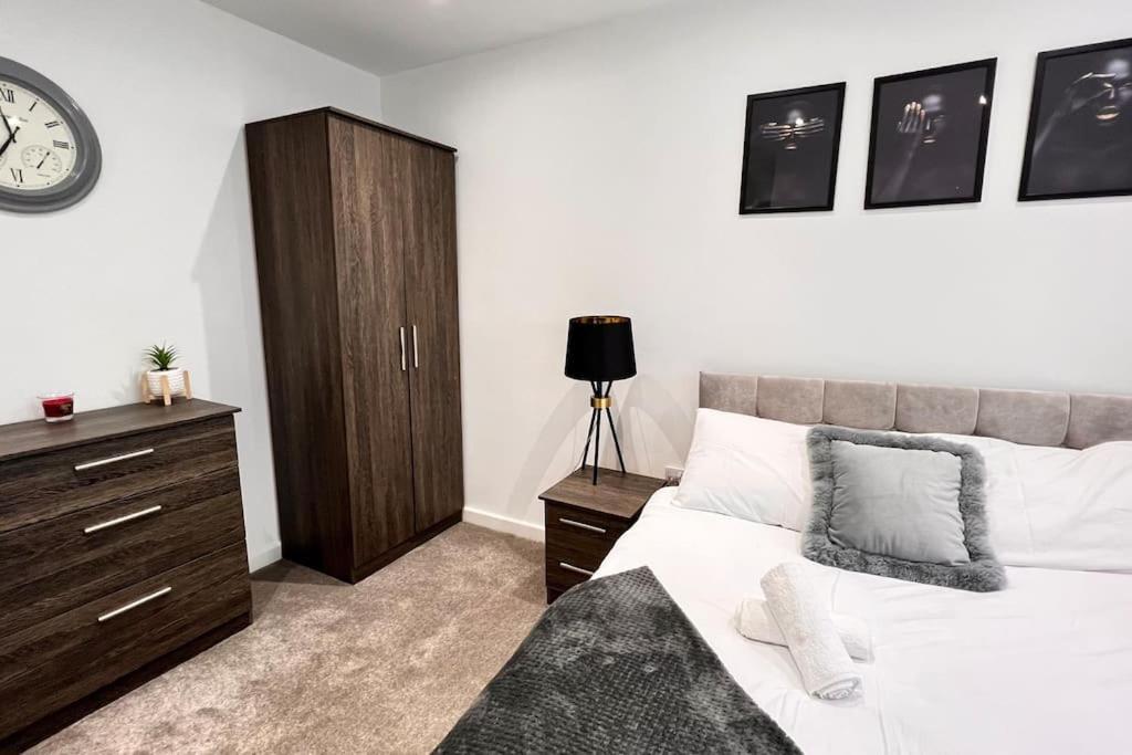 Top Floor Gem In City Centre *