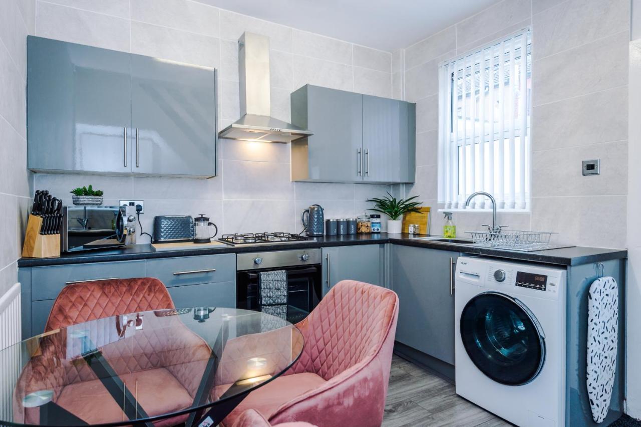 Holiday home Trendy House, Close To Stadiums, Free Wifi And Car Park
