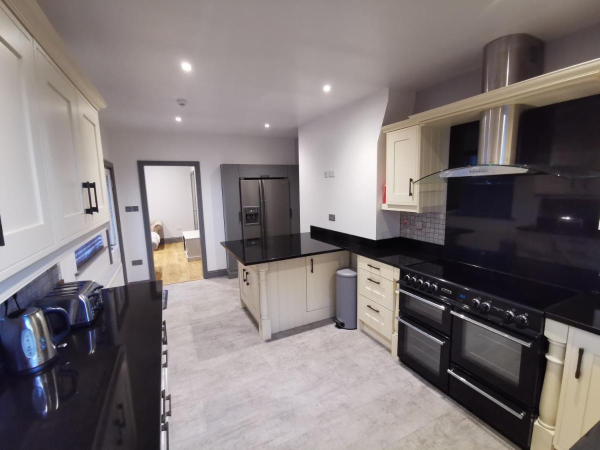 Homestay Shared House Close To Center & Lfc/efc *