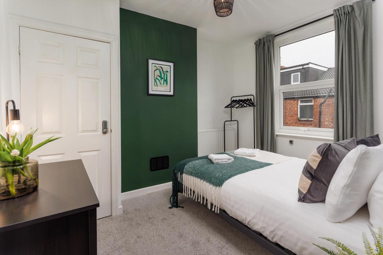 Talton House - Air Host & - Free Parking Apartment Liverpool