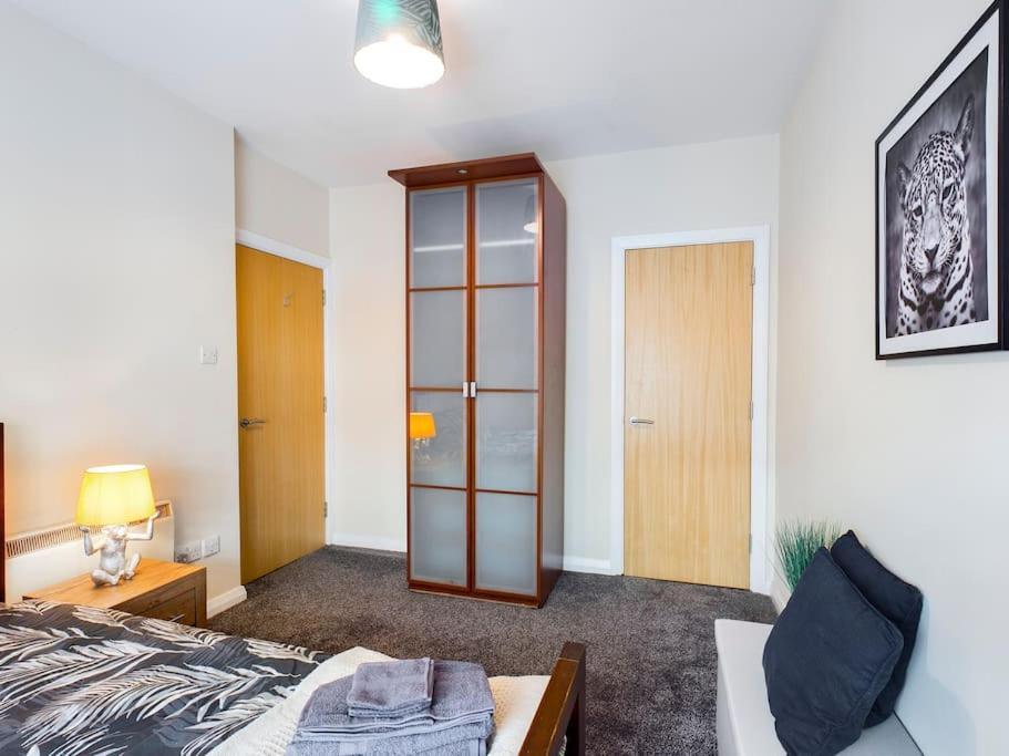 Magnificent 1bdr In Mersyside *