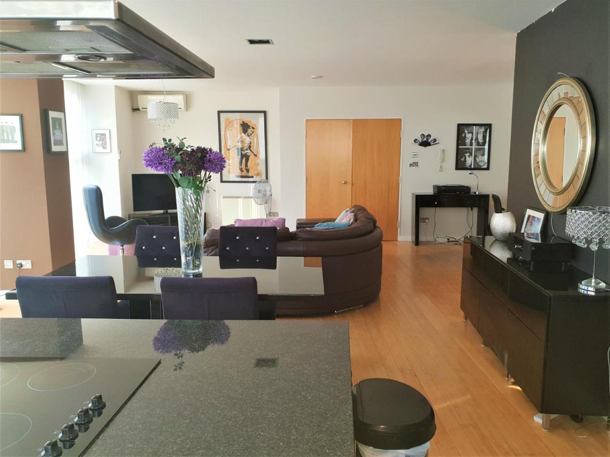 Apartment Luxury Location In Center Liverpool