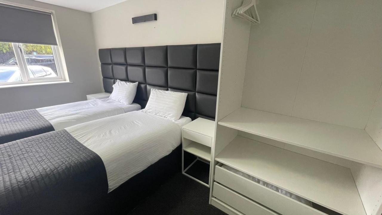 Hosted By Ryan - 2 Bedroom