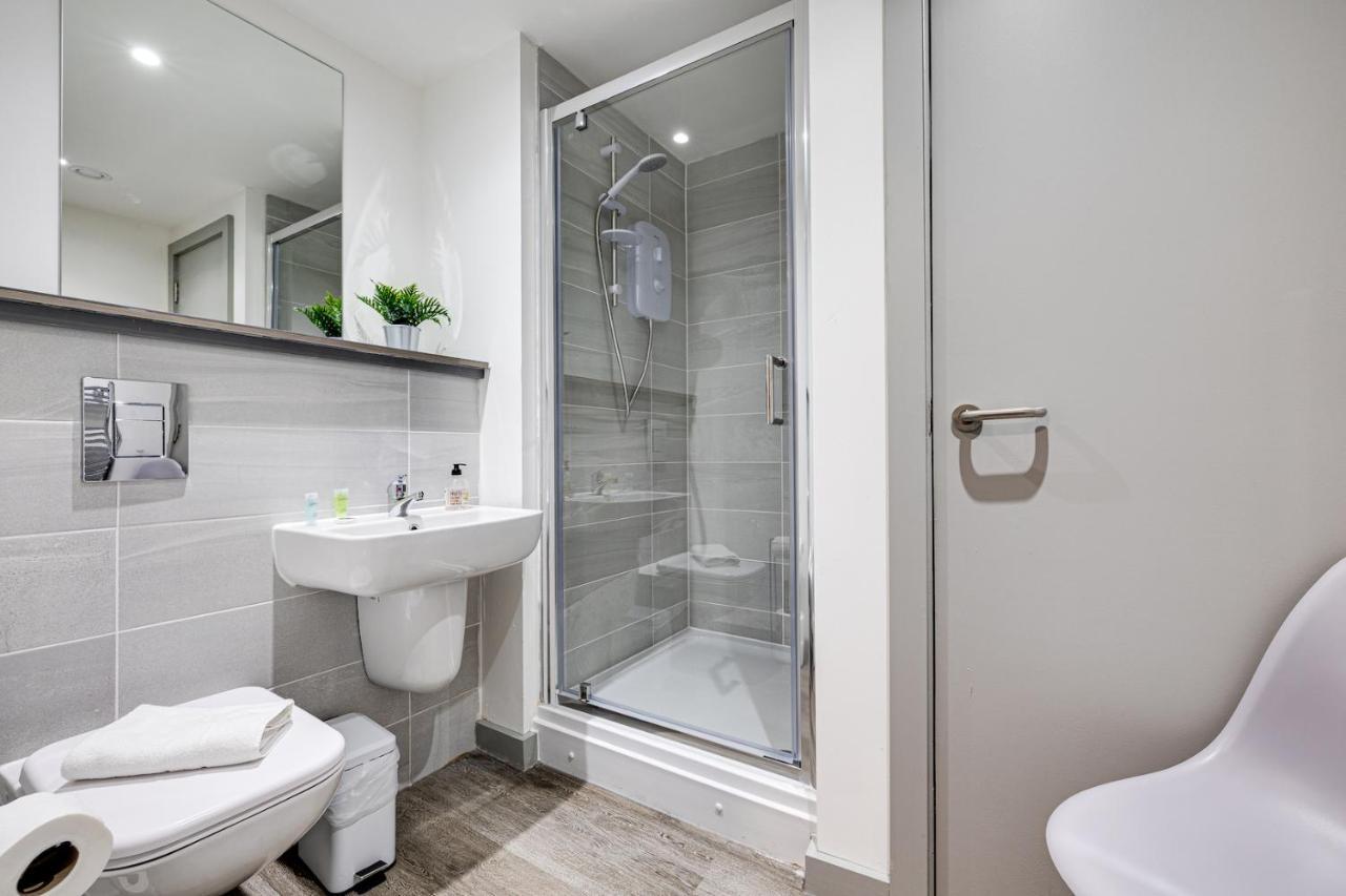 Brand New Cosy Flat In The Of Apartment Liverpool