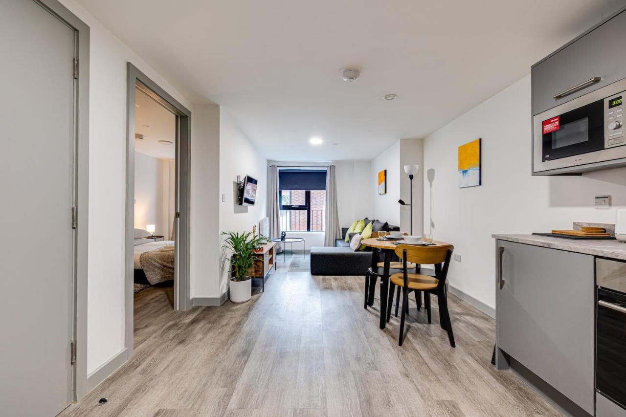 Brand New Cosy Flat In The Of * Liverpool
