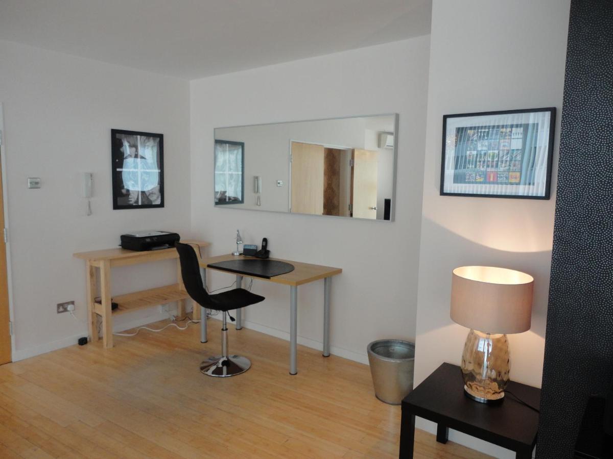 Luxury Location In Center *