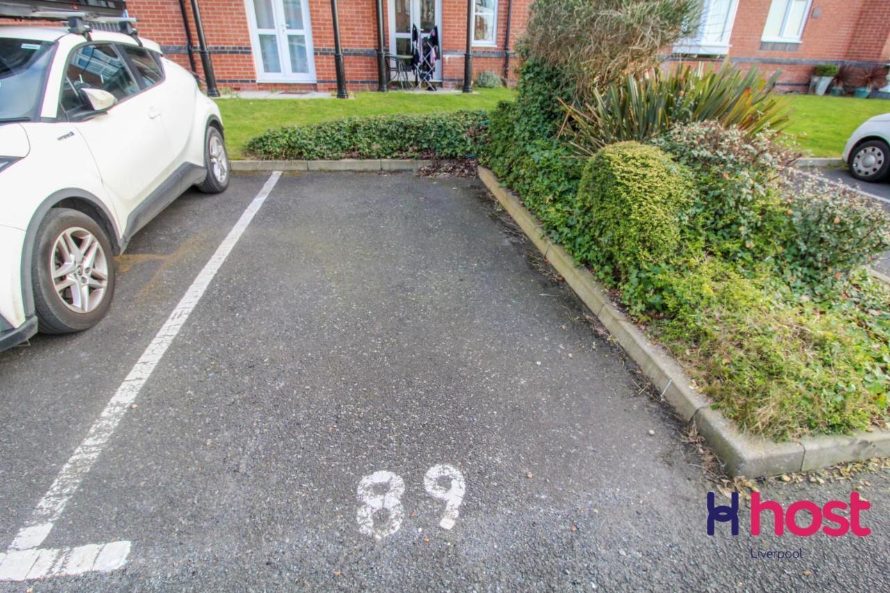 Host - Riverside Retreat By Centre With Private Parking * Liverpool