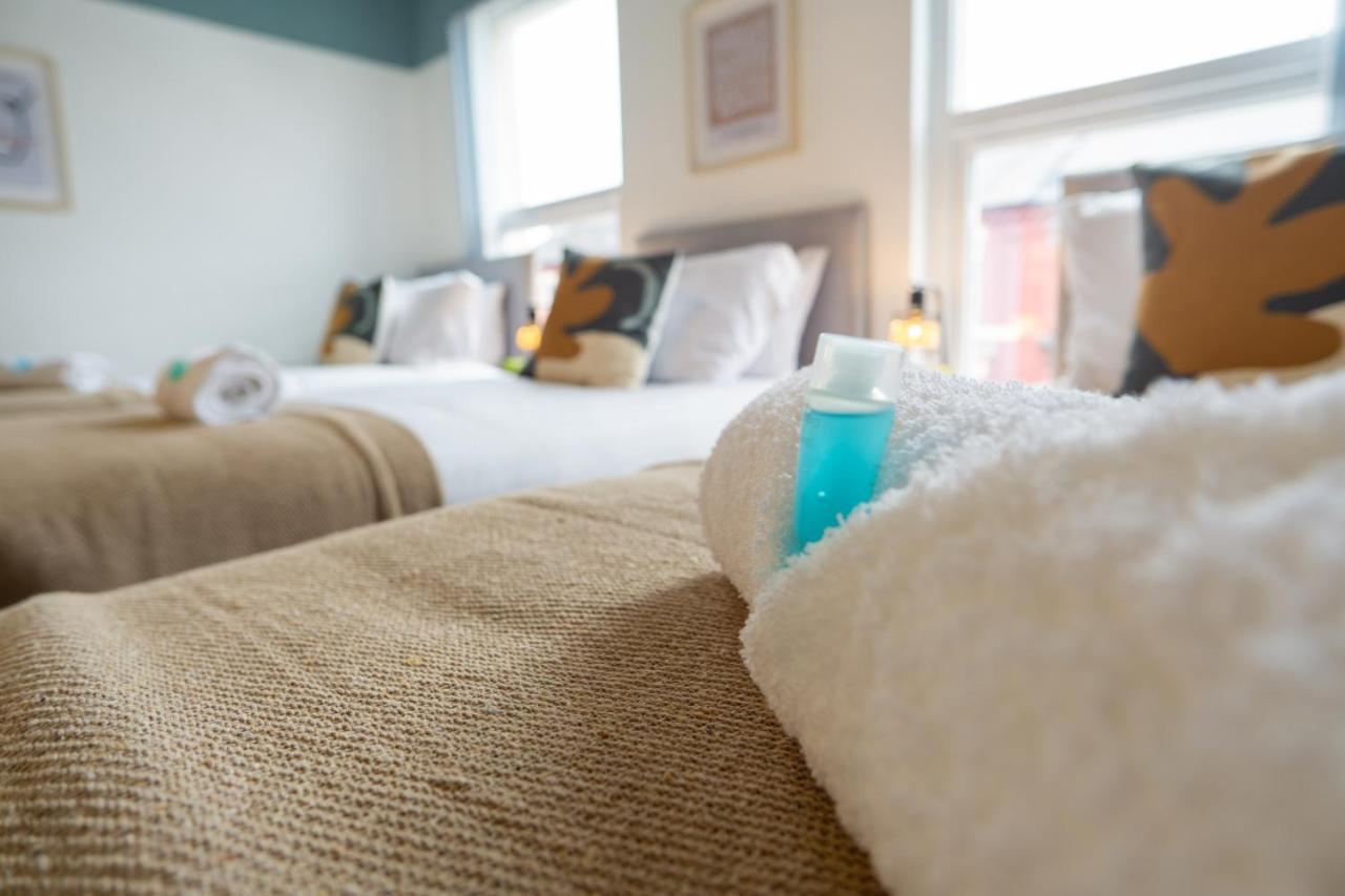 Air Host & - Cedar House - 3br With Parking Liverpool