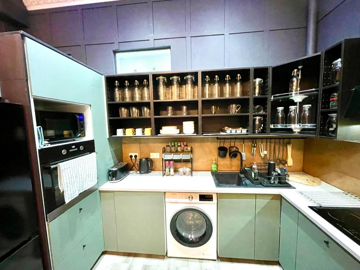 Apartment Adeamstays Provides Beautiful Centrally Located 1 And 2 Bed On Liverpools Boulevard Liverpool