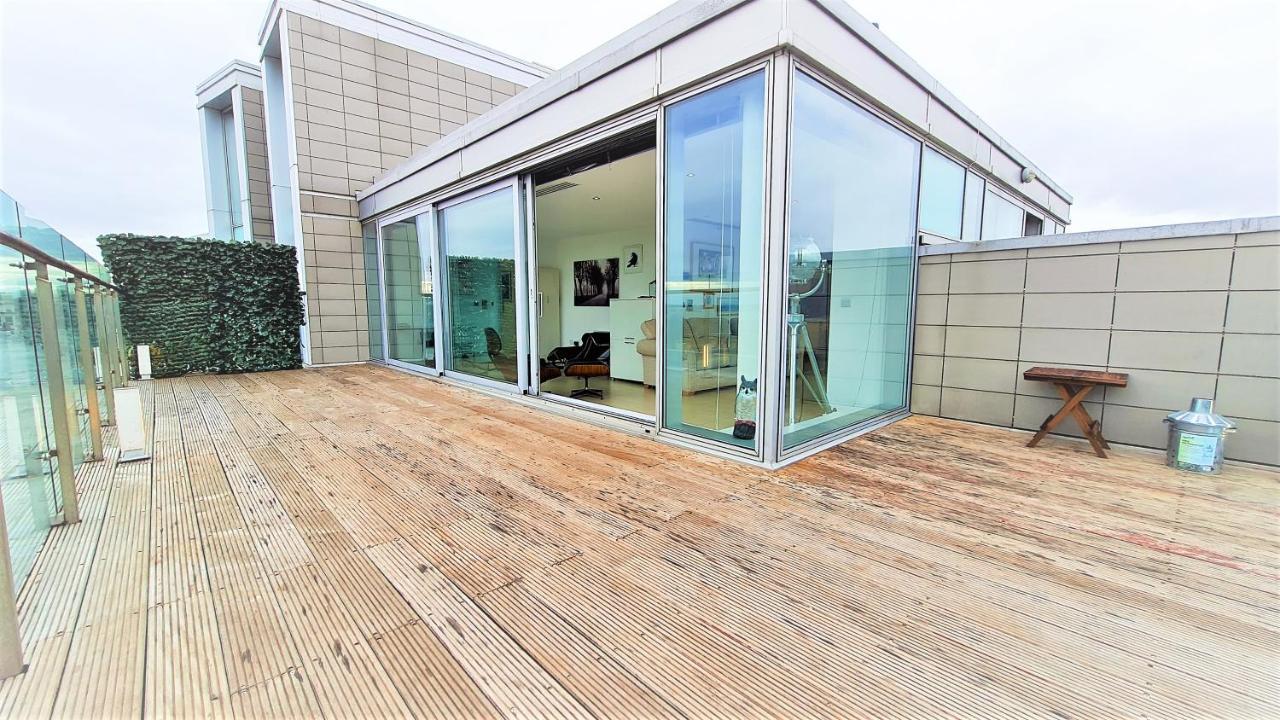 Sidemersey Livings- Unmatched Panoramic Views, Secure Parking, Beautiful Balcony- A To Remember Apartment Liverpool