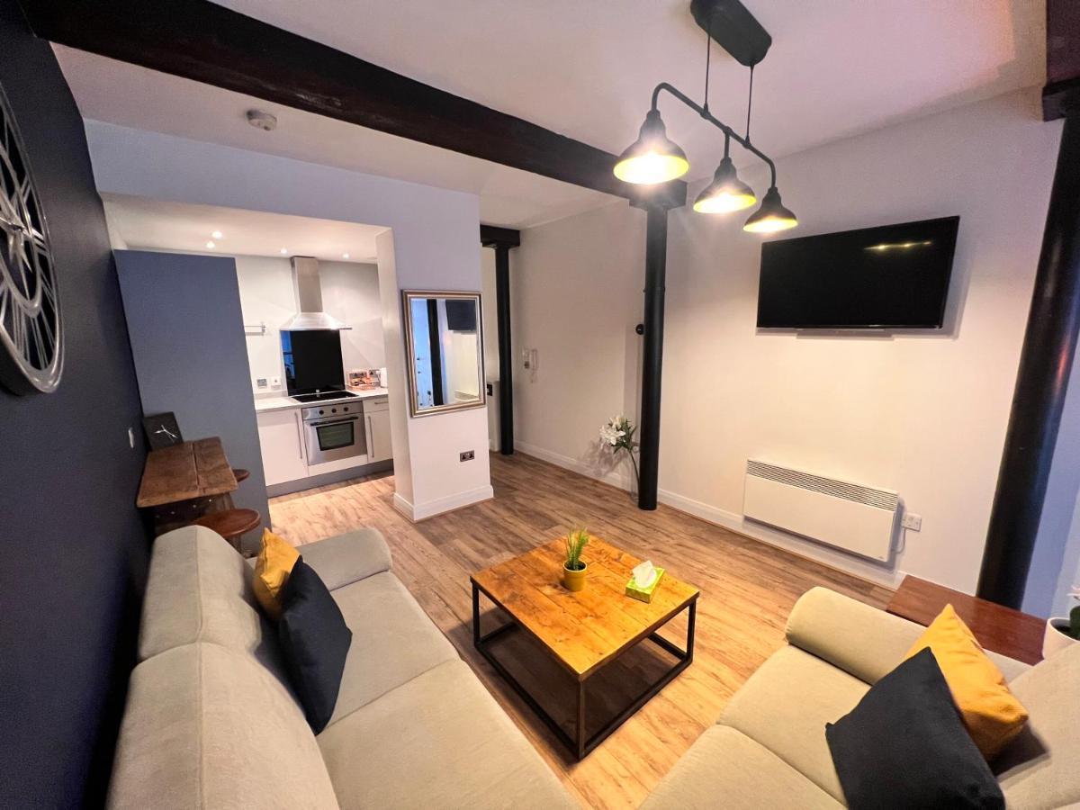 Apartment Stunning Center