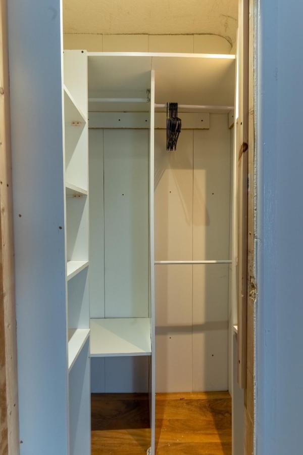 Cheerful And Modern 3 Bdr For 7 Holiday home