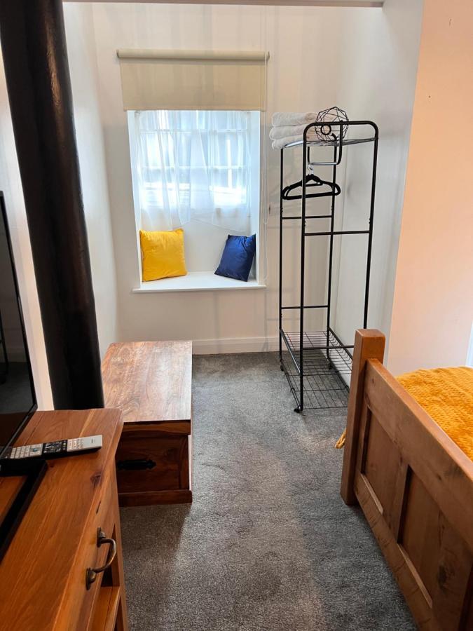 Apartment Stunning Center