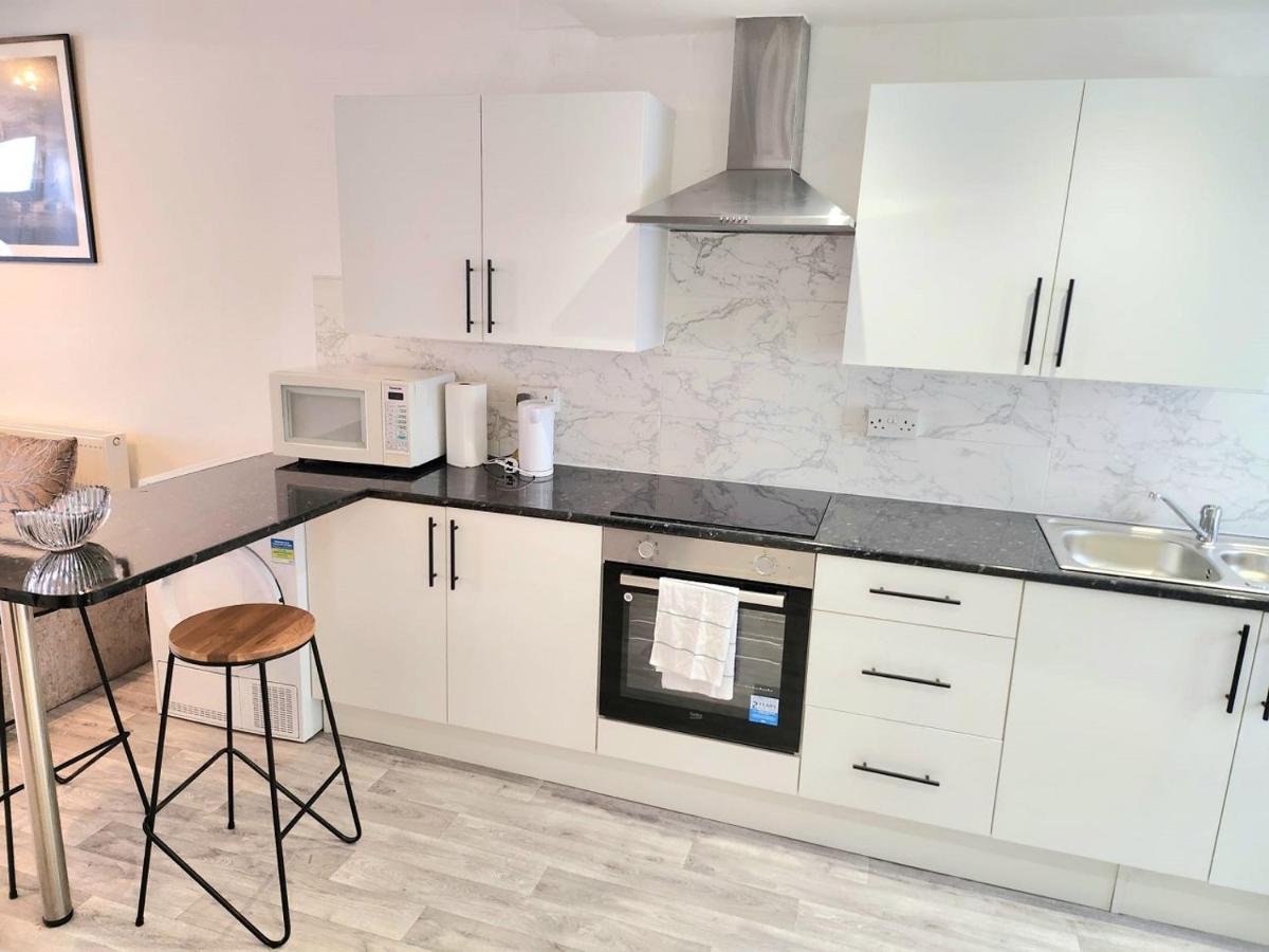 Hawkins Town House Near City Ctr And All Amenities Apartment Liverpool