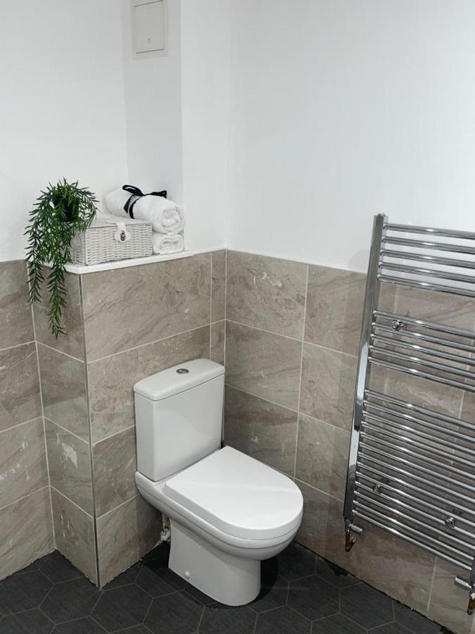 Apartment 2 Bed Penthouse In City Centre