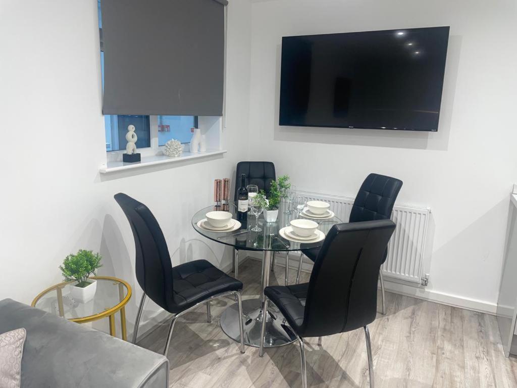 Apartment 2 Bed Penthouse In City Centre Liverpool
