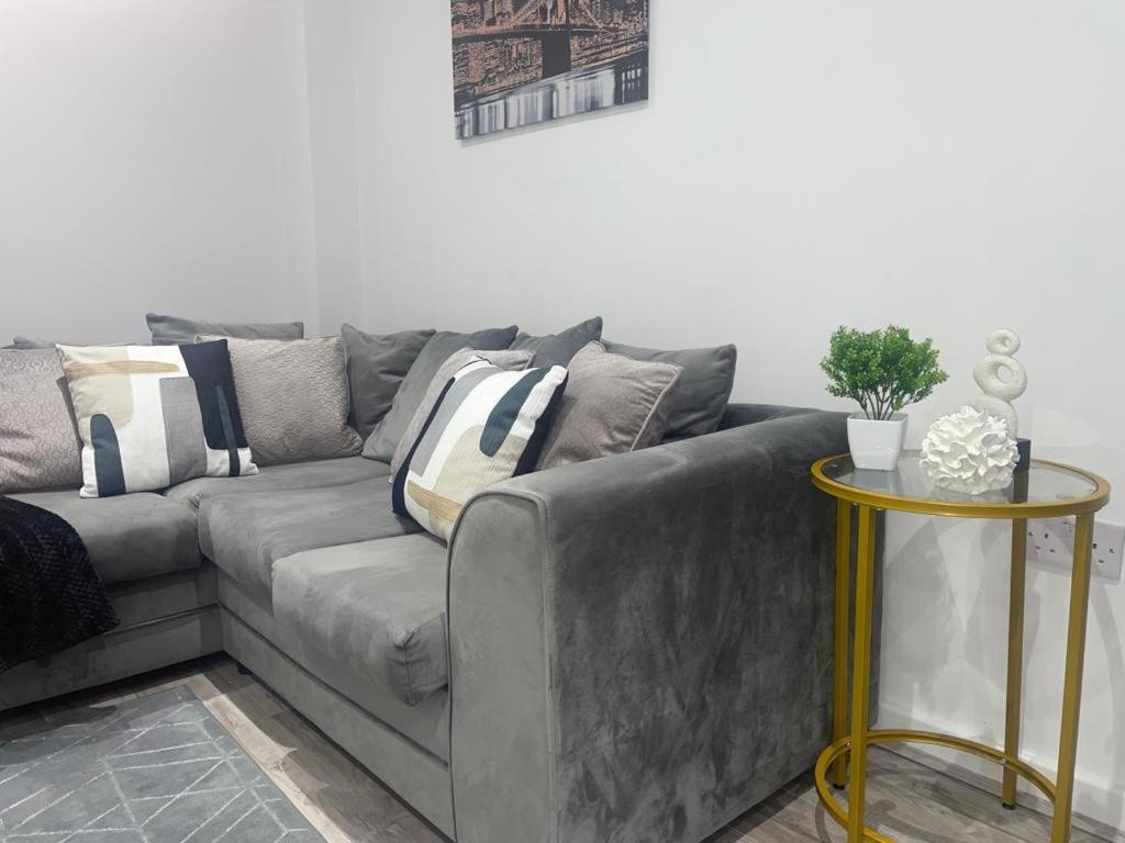 Apartment 2 Bed Penthouse In City Centre Liverpool