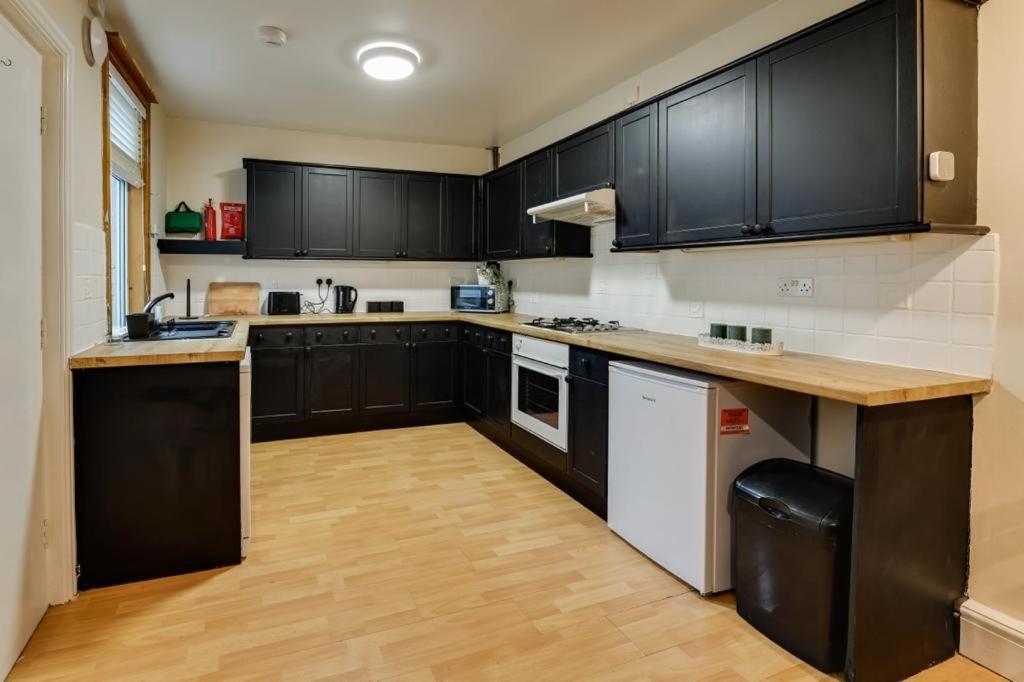 Poppy's Pad - Winchester Road *
