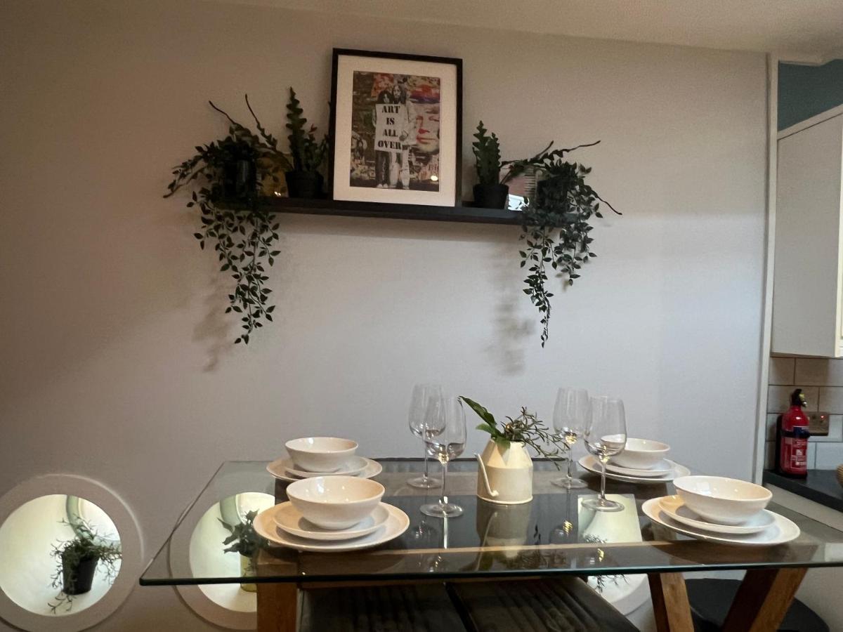 Halifax House Apartment