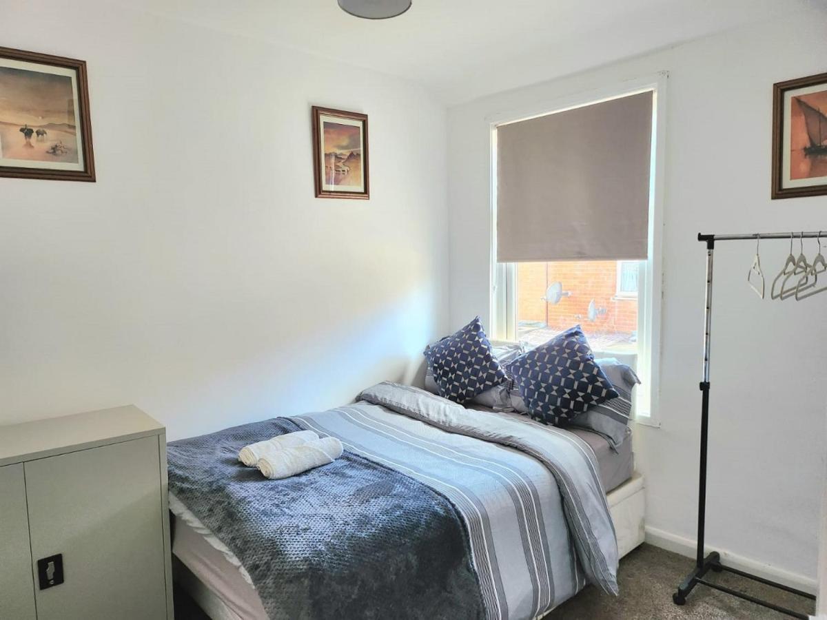 Apartment Hawkins Town House Near City Ctr And All Amenities