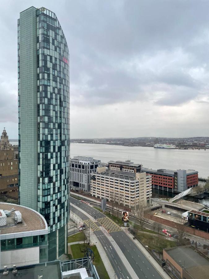 Central Flat With Waterfront Views Apartment Liverpool