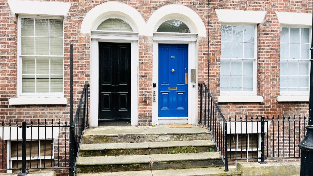Centre Flat, Free Parking, Period Apartment *